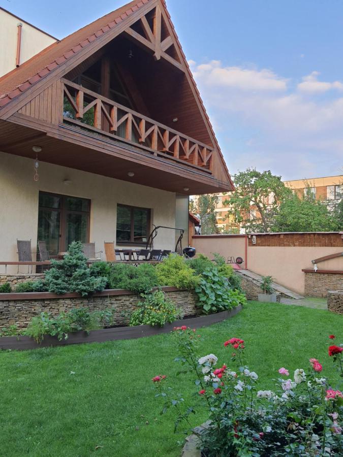 Apartamentai Hunter House Ντρουσκινινκάι Εξωτερικό φωτογραφία
